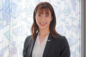 寺川綾氏