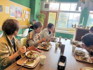 お食事風景1