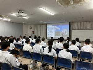 広島イーグル見学の様子1