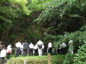 名勝帝釈峡川の谷史跡寄倉岩陰遺跡